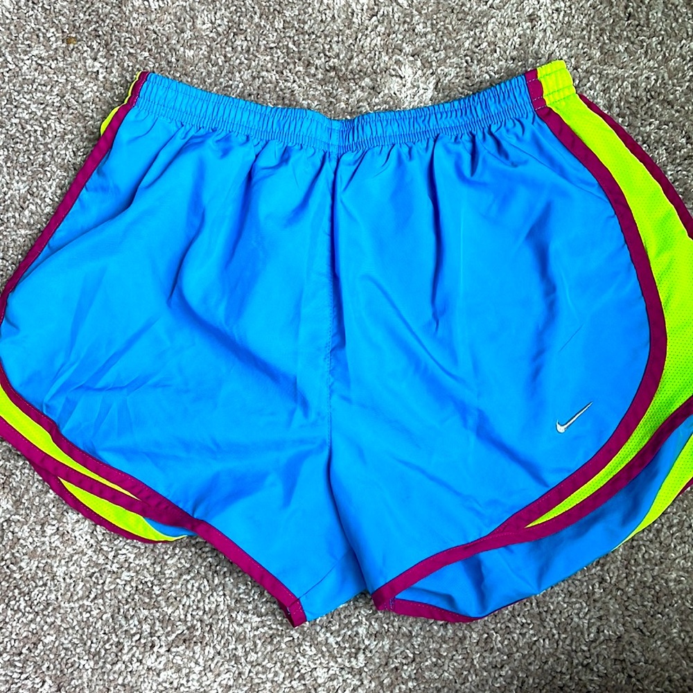 Nike Shorts size M